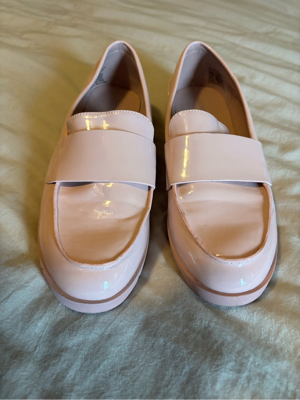 Kenneth Cole Reaction Blush Patent Leather Loafers - Picture 3 of 4